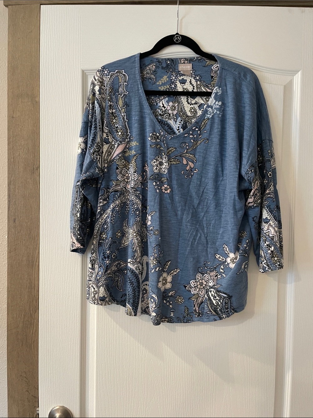 Chico's Dusty Blue Paisley V-Neck Long Sleeve Top